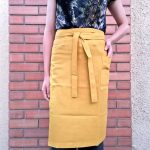 Delantal de cintura mostaza